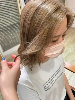 ミディアム カラー カジ エリナのヘアスタイル