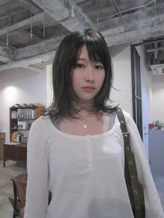 ミディアム カラー yu maのヘアスタイル