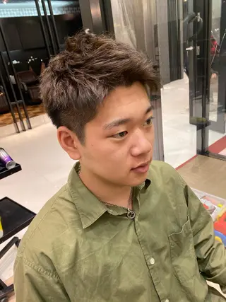 カラー メンズ 【育休中】EARTH 荒井店HARUNAのヘアスタイル