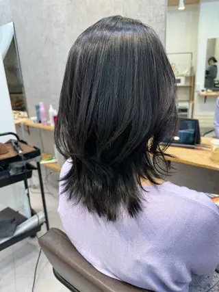 セミロング カラー 似合う髪型見つけます AYAKAのヘアスタイル