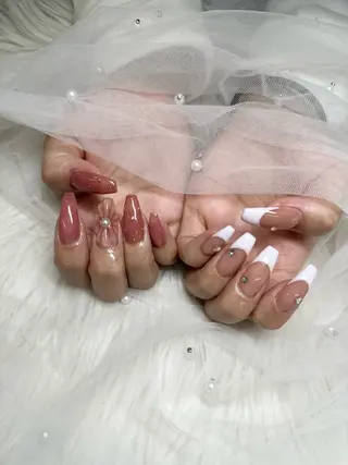 ネイル AOAQUA SHIORIのネイルデザイン