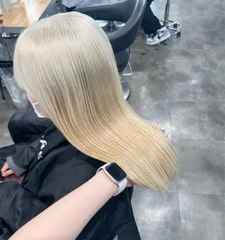 セミロング カラー ハイトーン 横浜💞ミオのヘアスタイル