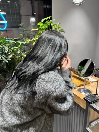 ロング カラー Canna kotoriのヘアスタイル