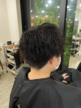 ショート パーマ メンズ 韓国風 くすみカラー パーマKOUKIのヘアスタイル