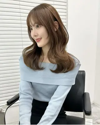 ロング 髪質改善*韓国レイヤ ーカット🫧🪽衣愛のヘアスタイル