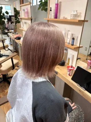 ミディアム プルシールエクステ/ ハイトーン/ブリーチのヘアスタイル