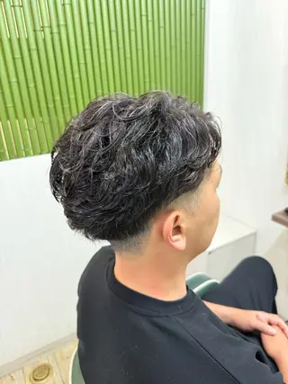 ショート パーマ メンズ 矢内 結菜のヘアスタイル