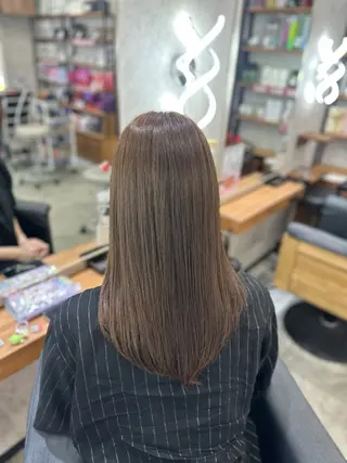 ミディアム MOURI CHISATOのヘアスタイル