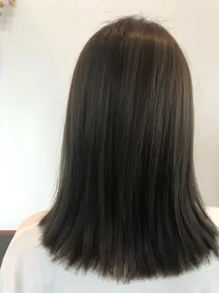 ミディアム カラー 樋口 祐次郎のヘアスタイル