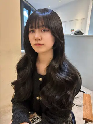 ロング 🍀祥吾🍀レイヤー ✨透明感カラー✨のヘアスタイル