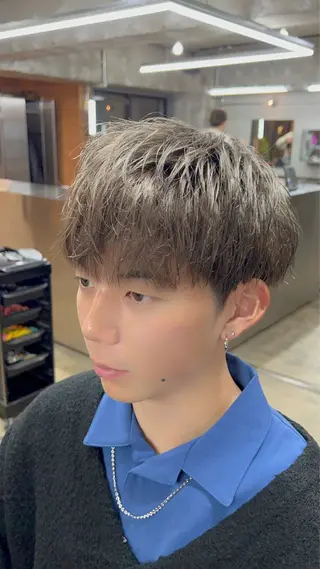 ショート カラー パーマ ヘアアレンジ メンズ 亀井隆汰/メンズ専門 パーマ/フェード可のヘアスタイル