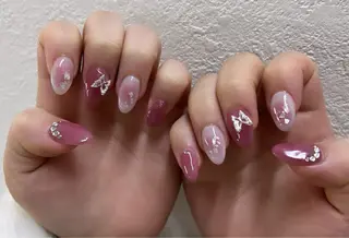 ネイル 🫧yua 🌸🫧のネイルデザイン