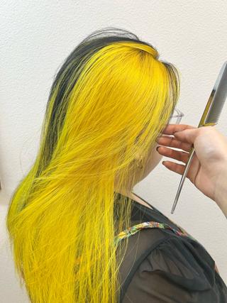 ロング カラー Maya🦋 ハイトーン特化のヘアスタイル