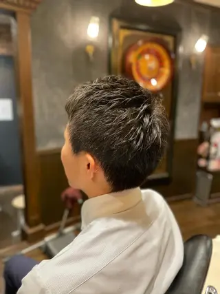 ミディアム 代表 武田晃英のヘアスタイル