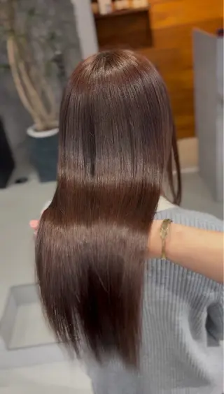 ロング カラー 川口 飛鳥のヘアスタイル