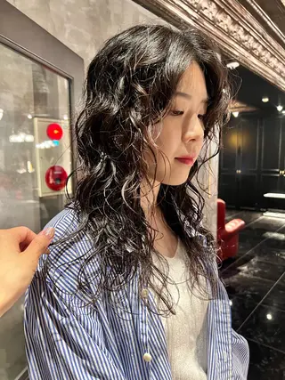 ロング パーマ 圧倒的デザイン力 店長🎨RENAのヘアスタイル