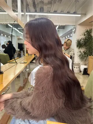 ロング まさとレイヤーカット 透け感カラー/心斎橋のヘアスタイル