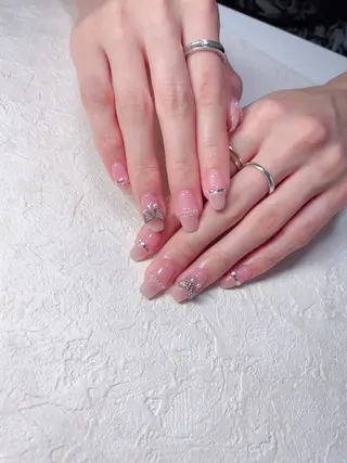 ネイル M🌷nail 長さだし専門店のネイルデザイン