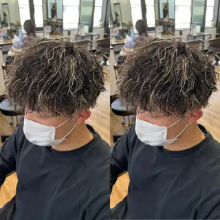 カラー パーマ メンズ センターパート ／植田のヘアスタイル
