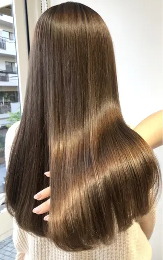ロング パーマ 鍵山 千秋のヘアスタイル