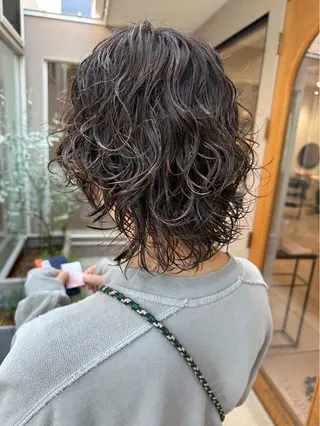 ミディアム パーマ ramphy 柴原 夢奈のヘアスタイル