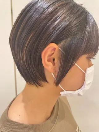 ショート ARMONY秋山輝也 コテ巻き風パーマ特化のヘアスタイル