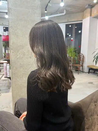 セミロング カイリ /レイヤーカットのヘアスタイル