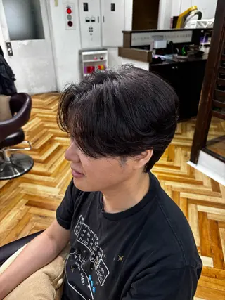 メンズ つだけん|短髪& フェザーパーマ特化のヘアスタイル