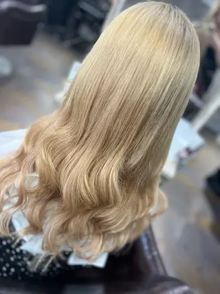 ロング カラー ヘアアレンジ ミルクティーハイトー ン💖Mikaのヘアスタイル
