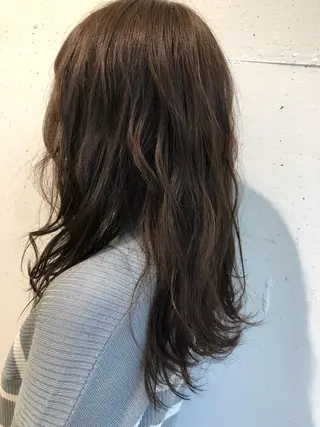 ロング カラー 山形 光輪子のヘアスタイル