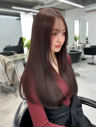 ロング 越川 友美子のヘアスタイル