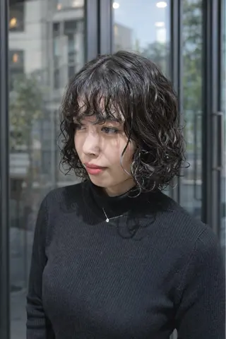 ミディアム パーマ ブリーチモデル✂︎ カラー特化✨ひかり/のヘアスタイル
