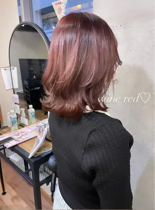 ミディアム カラー レイヤーカット、 大人可愛い　中村美羅のヘアスタイル