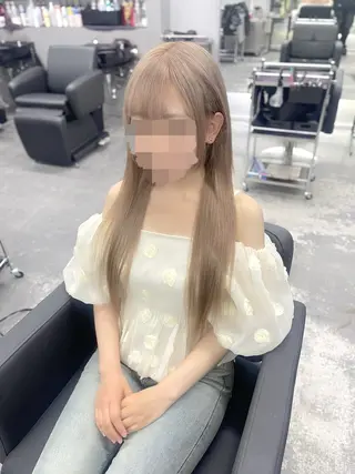 ロング 紺エクステ デザインカラーのヘアスタイル