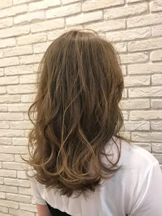 セミロング カラー シールエクステ⭐️ オオミタクヤのヘアスタイル
