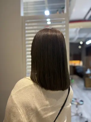 ミディアム カラー 安部 美里のヘアスタイル