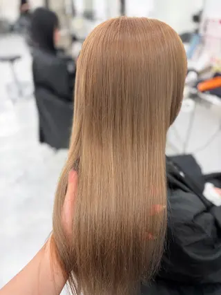ロング 艶髪ハイトーンカラー 渋谷🎀ririkaのヘアスタイル