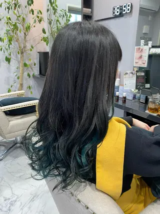 セミロング カラー FAVORE 【ファヴォーレ】のヘアスタイル