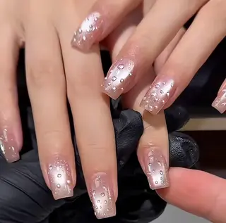 ロング T&D NailSalonのネイルデザイン
