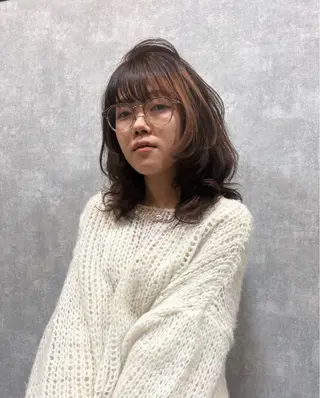 セミロング パーマ 衛藤 澄玲のヘアスタイル