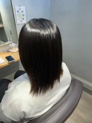 もも ボブ/艶カラーのヘアスタイル