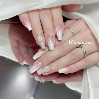 ネイル 🎀M nails✨ ビューティーのネイルデザイン