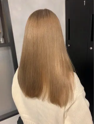 セミロング カラー MIA 菅原のヘアスタイル
