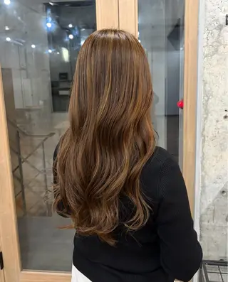 ロング 若林 玲奈のヘアスタイル