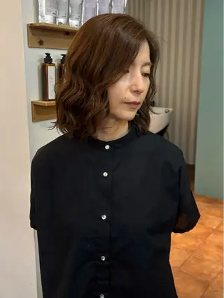 ミディアム カラー 國原 くるみのヘアスタイル
