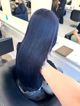ロング カラー NANO／ ブリーチ×レイヤーのヘアスタイル