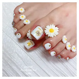 ミディアム ネイル 🐾enen style 🐾のネイルデザイン