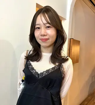 セミロング naco透明感カラー レイヤーカット🩰のヘアスタイル