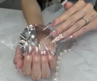 ネイル &T nail / hiori.のネイルデザイン