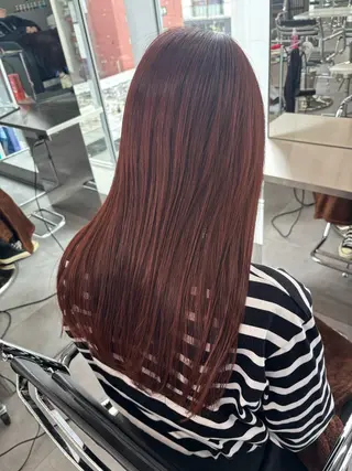 ロング 佐藤 莉子のヘアスタイル